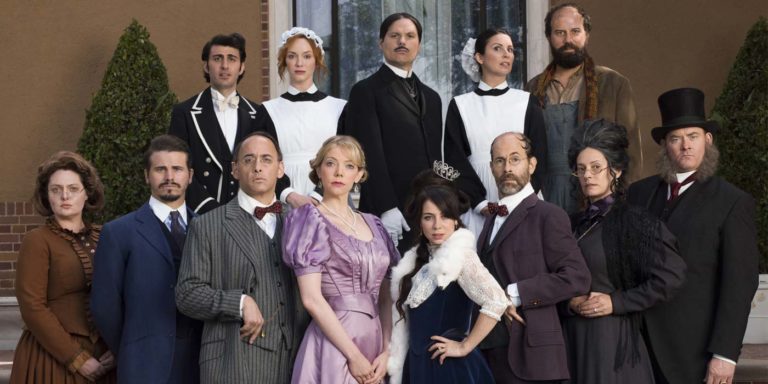Another Period, une série de Natasha Leggero et Riki Lindhome : Critique