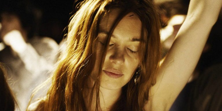 Jeune femme, Laetitia Dosch survole le film