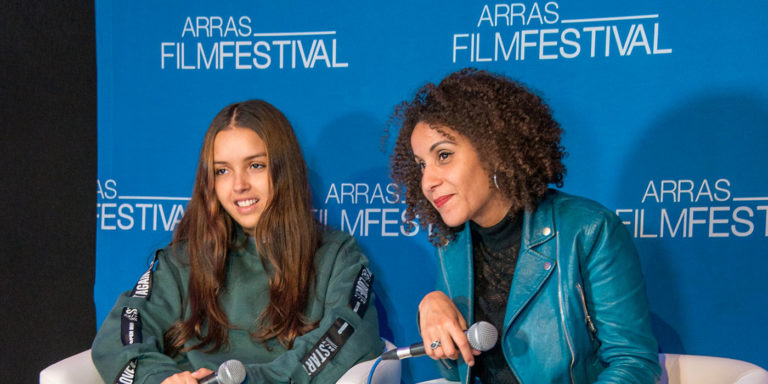 Les Bienheureux : interview de Sofia Djama et de Lyna Khoudri