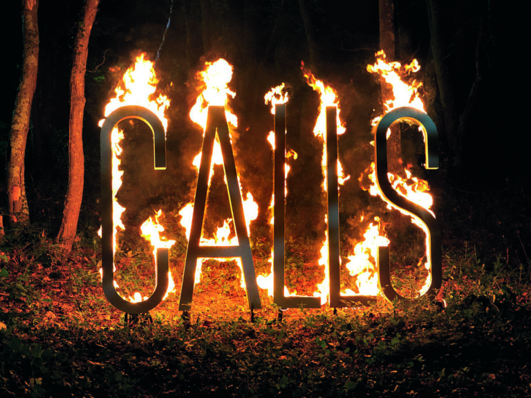 Canal + révolutionne les programmes courts avec la série Calls de Timothée Hochet