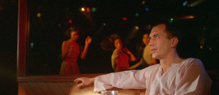 Cinq et la peau, errance exotique et sensuelle, en DVD et Blu-Ray