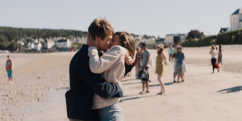 La dernière Vie de Simon : Premier film fantastique et personnel de Léo Karmann qui fleure bon les 90’s