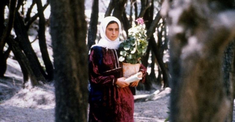 Au travers des oliviers (1994), ou les retrouvailles avec la vérité du cinéma