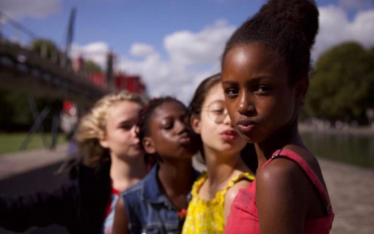 Mignonnes, devenir femme quand on a deux cultures