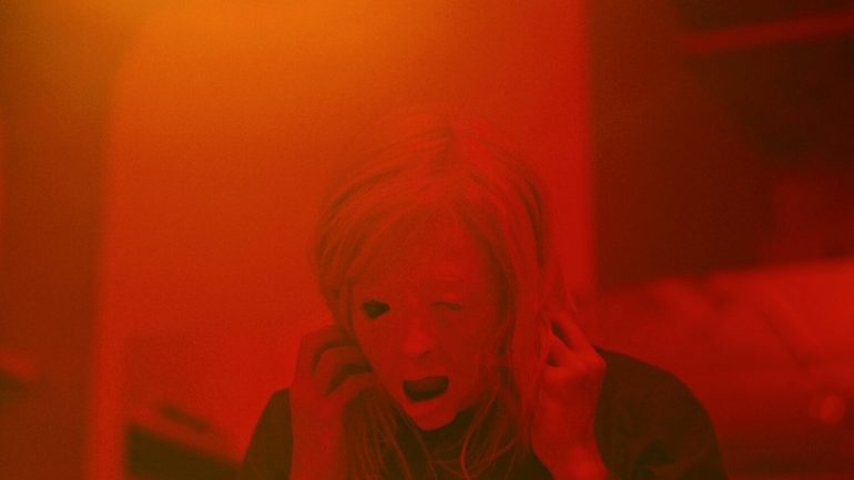 Possessor : l&rsquo;implantation de l&rsquo;hôte meurtrier