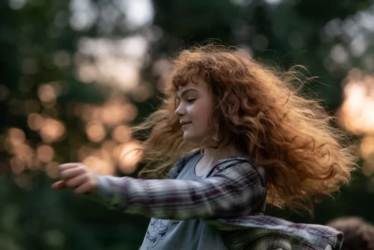 Dalva : un film claque sensible sur les emprises incestueuses
