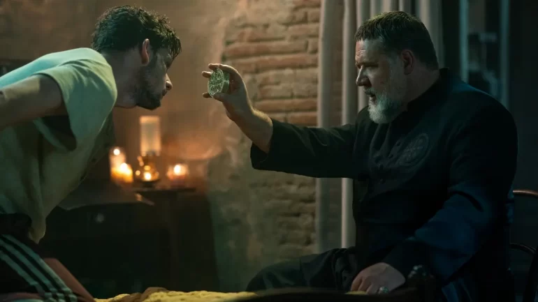 L&rsquo;exorciste du Vatican: Russell Crowe en prêtre excentrique et sarcastique ? Pourquoi pas !