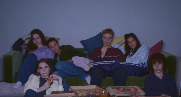 Toni, en famille : entre amour et émancipation