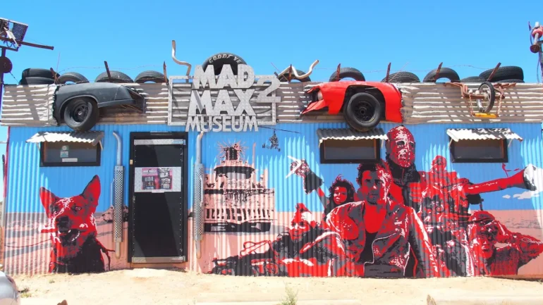 Mad Max 2 Museum : Une oasis au centre du désert australien