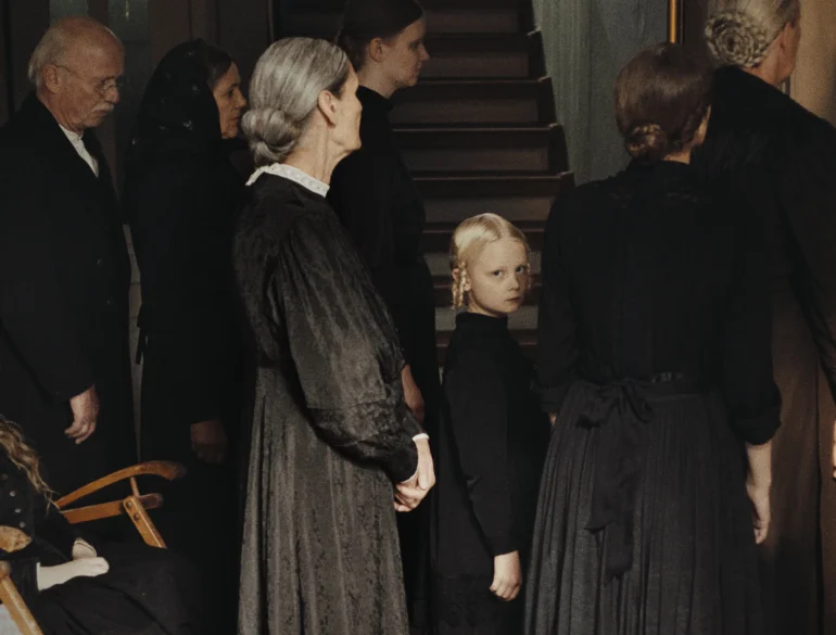FDCA 2025 : Sound of falling : les jeunes filles et la mort