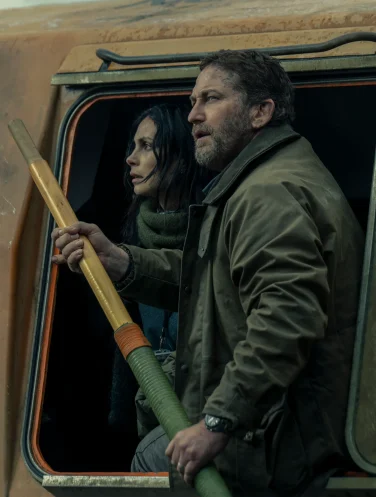 Greenland-migration-ric-roman-waugh-critique-film-2026 